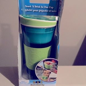 Snack cup
